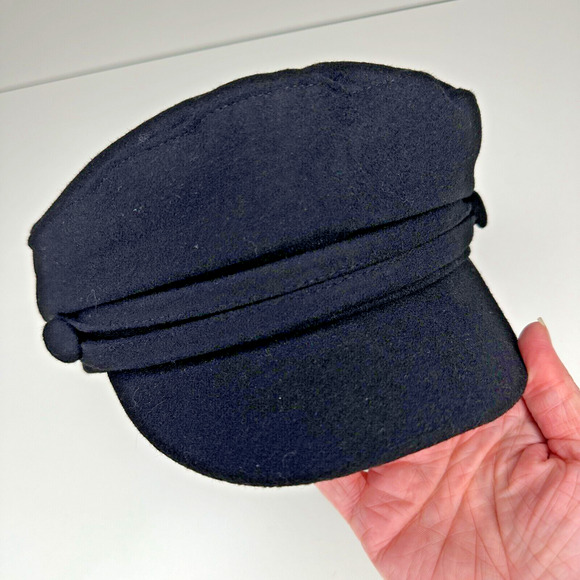 Chic Black Suede Newsboy Style Curved Peak Flat Cap Brim with Side Button Detail - Picture 9 of 12